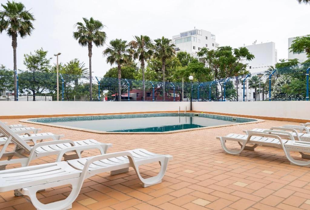 Quarteira Beach House Buitenkant foto