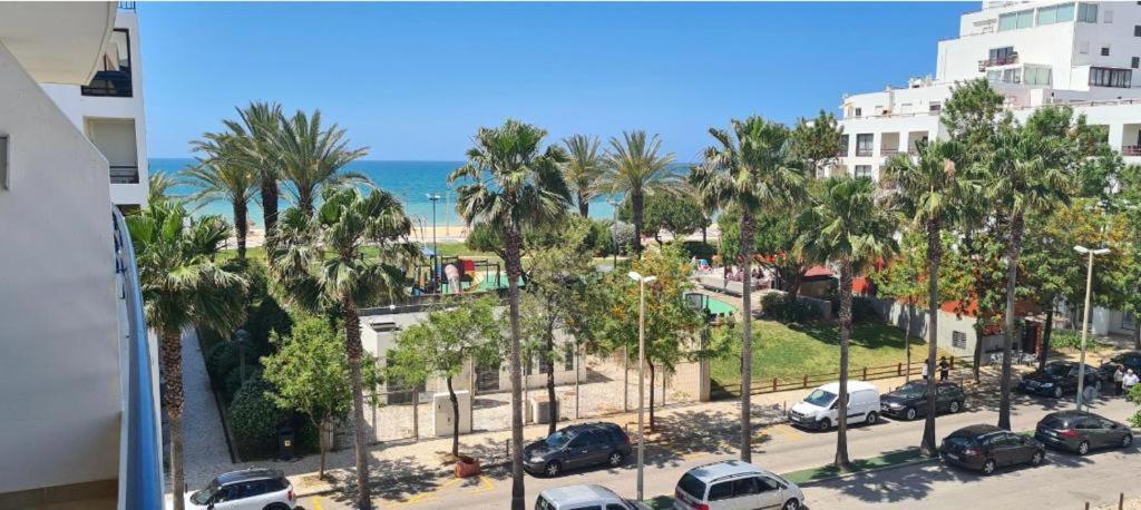Quarteira Beach House Buitenkant foto